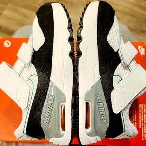 Nike Air Max Toddler Shoes 6C NEW